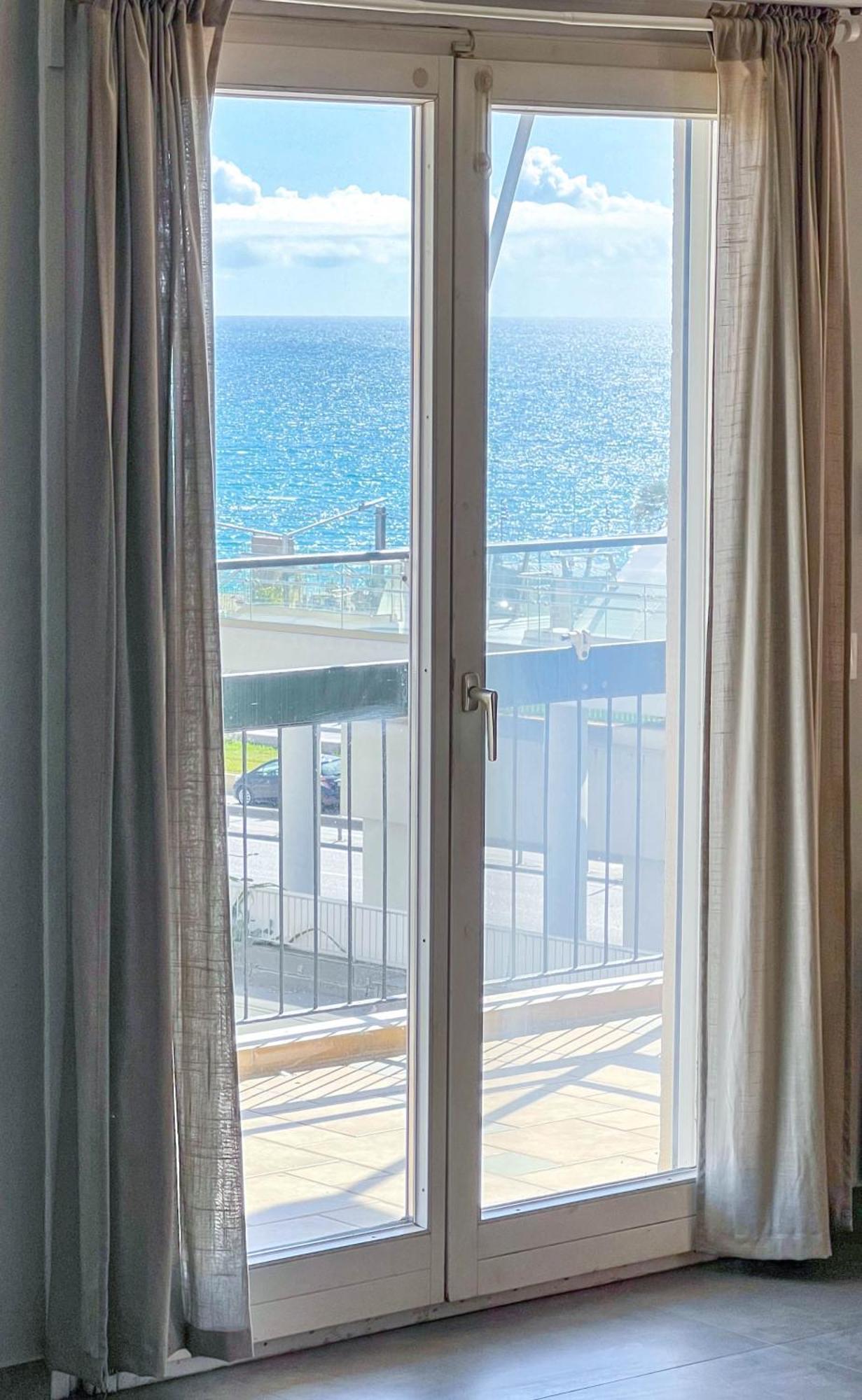 Alimos Sea View Family Apartment Athens Exterior photo